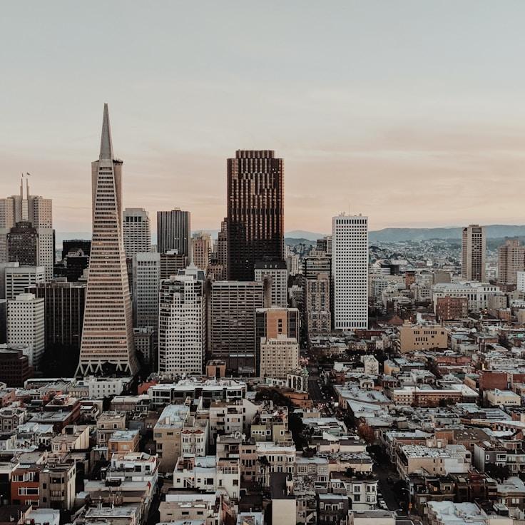 Family routine and school logistics in Florence